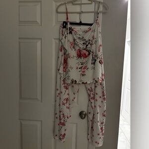 Floral Print Pajama Set (plus size)